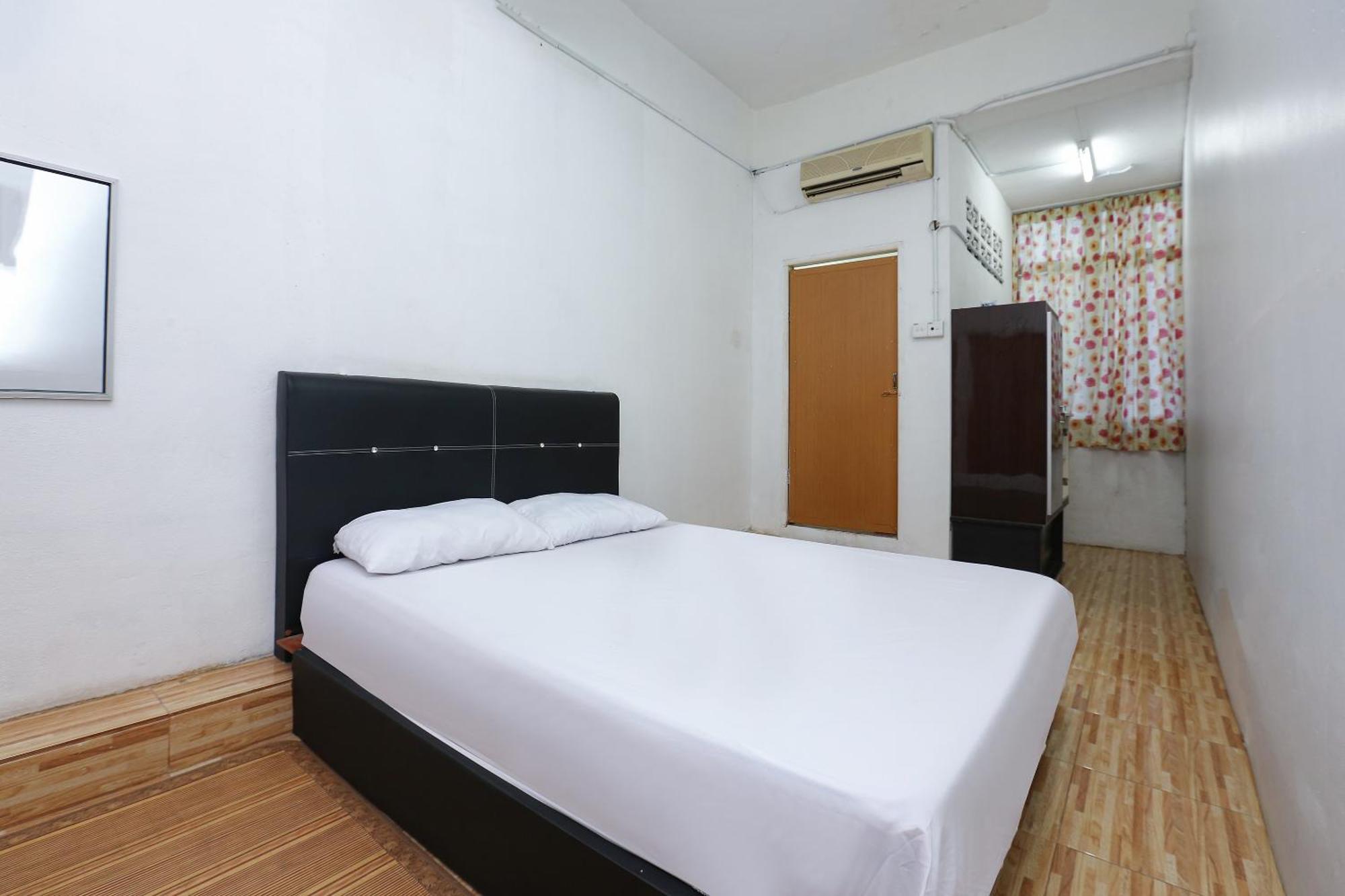 Oyo 89755 D&D Budget Inn Kota Bharu Eksteriør bilde