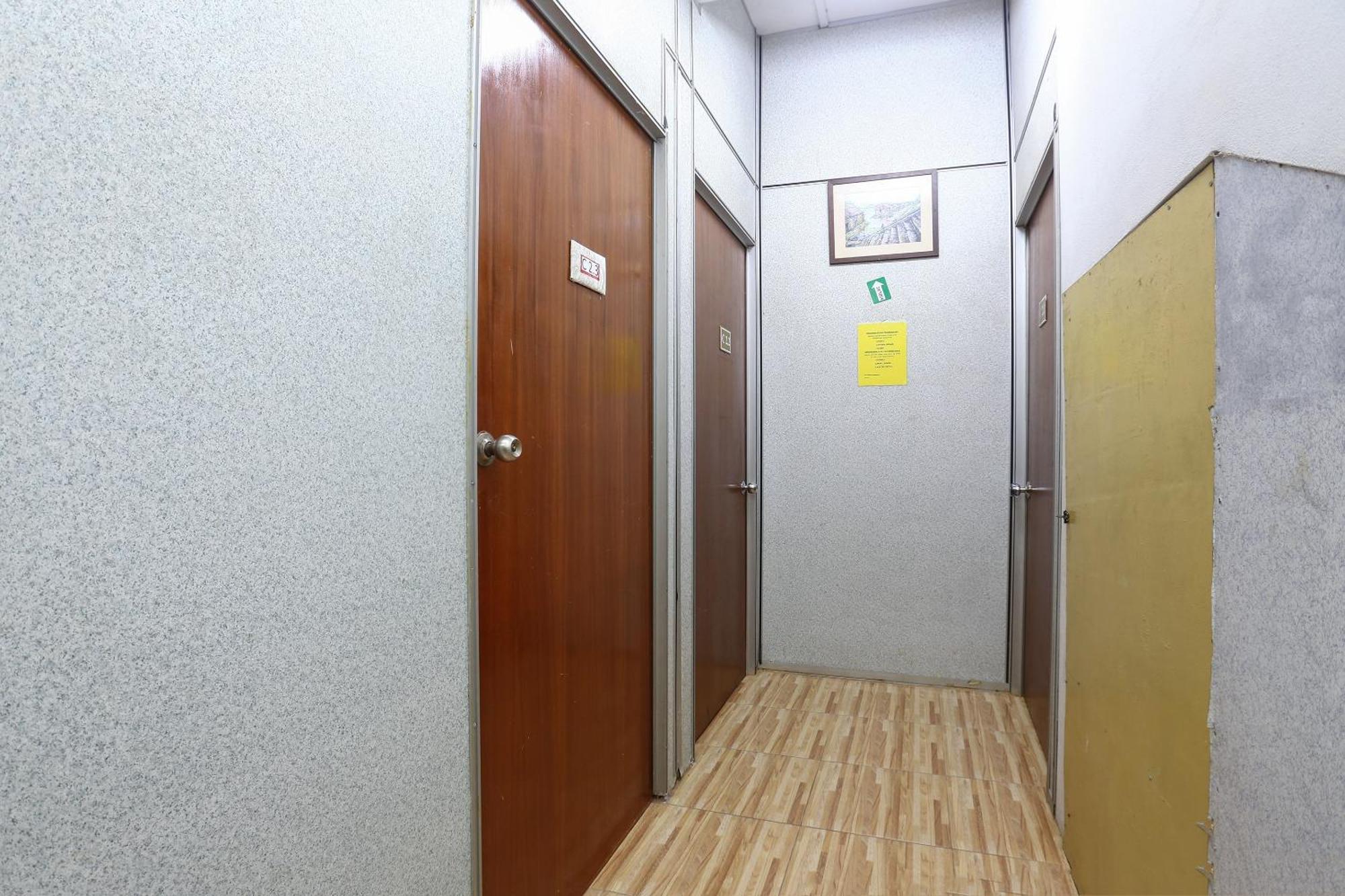 Oyo 89755 D&D Budget Inn Kota Bharu Eksteriør bilde