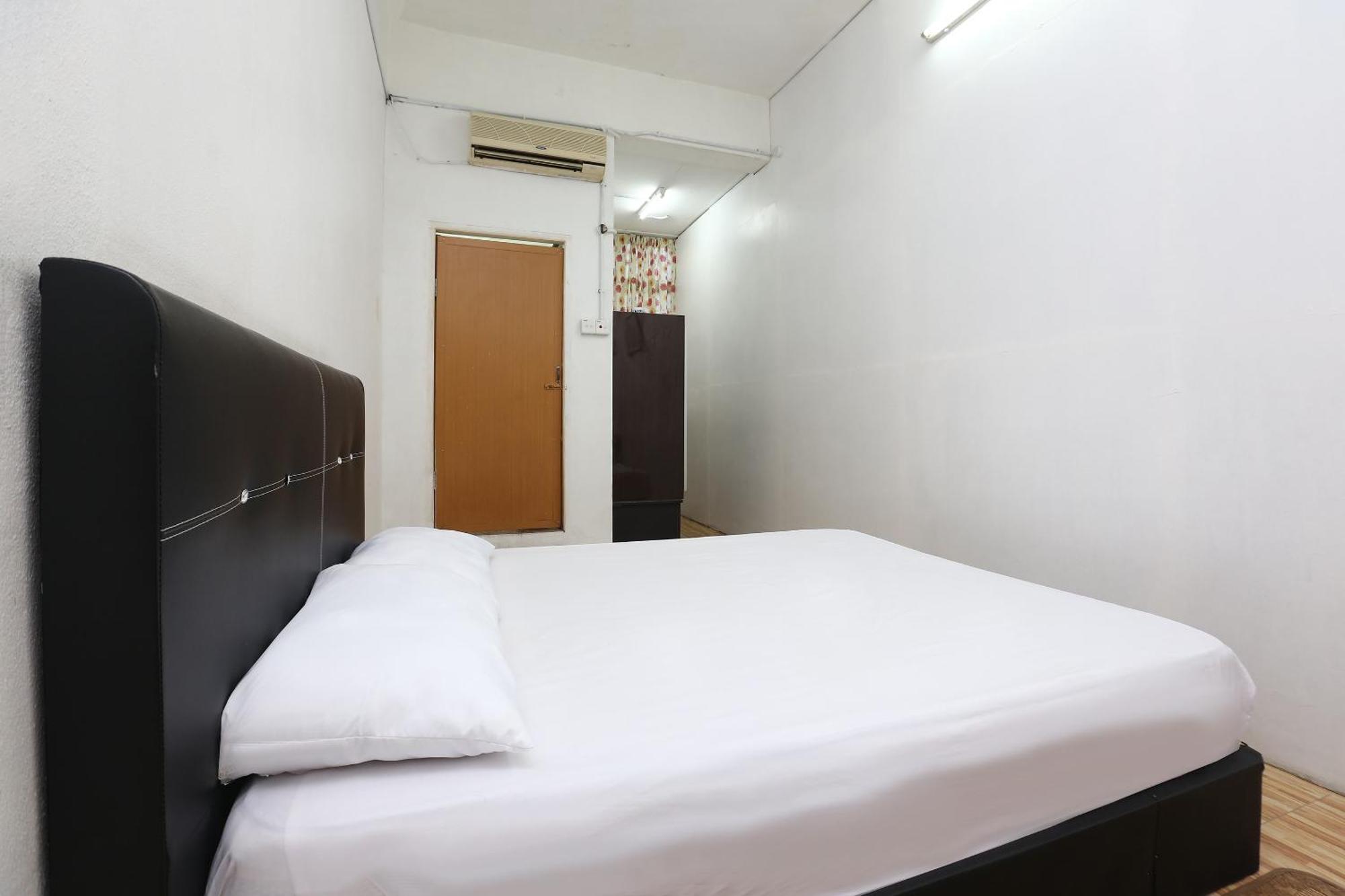 Oyo 89755 D&D Budget Inn Kota Bharu Eksteriør bilde