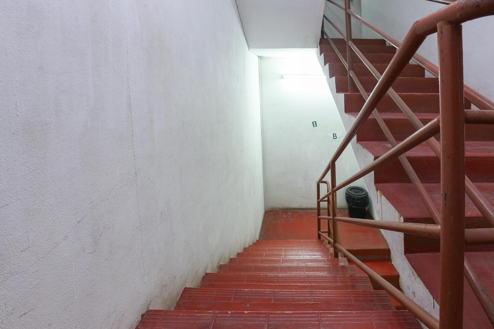 Oyo 89755 D&D Budget Inn Kota Bharu Eksteriør bilde