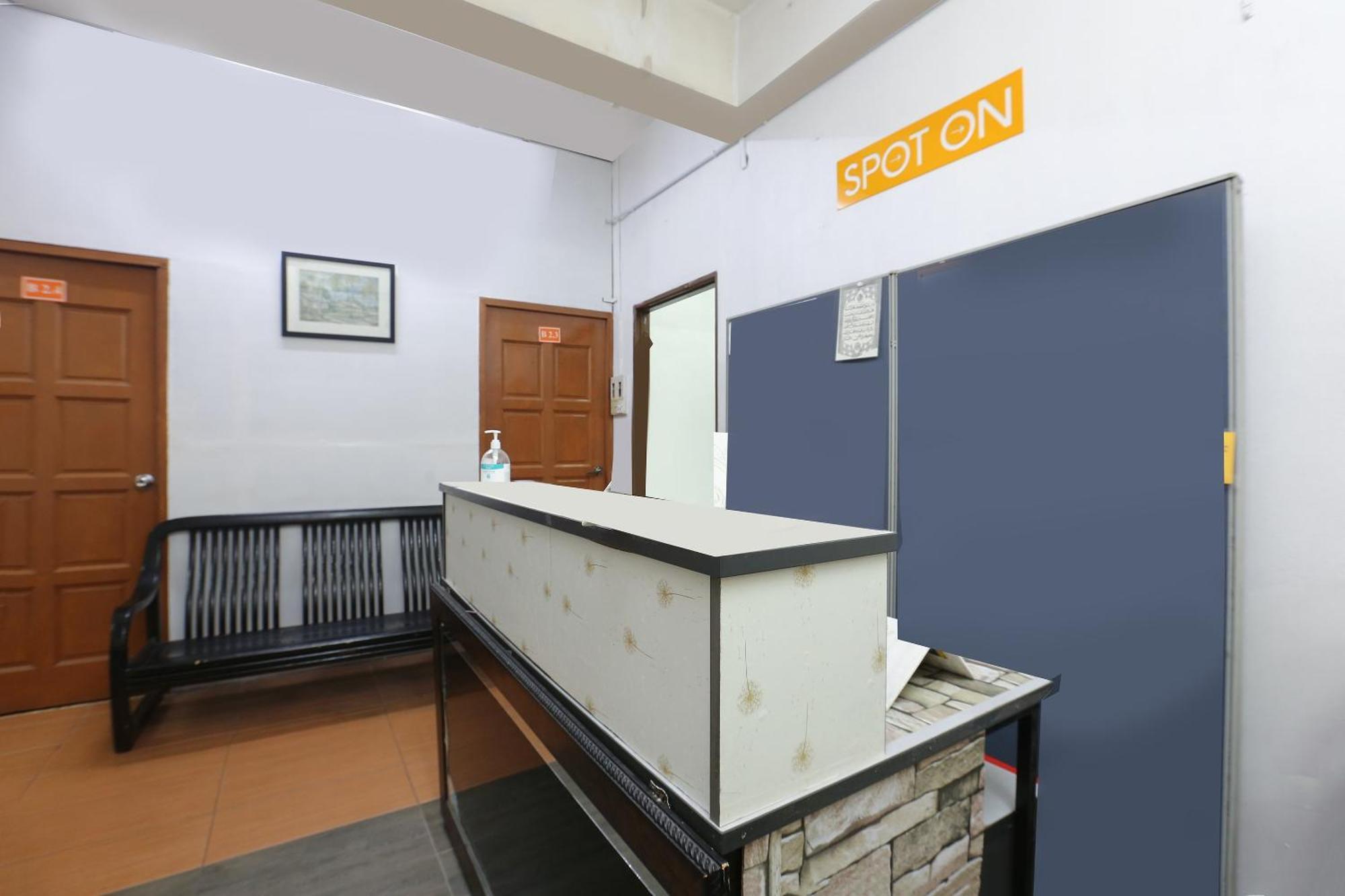 Oyo 89755 D&D Budget Inn Kota Bharu Eksteriør bilde